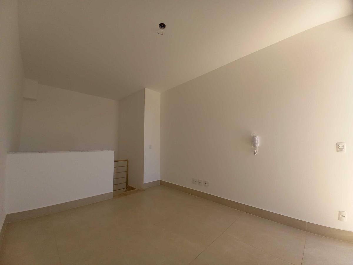 Cobertura, Alto Barroca, 2 Quartos, 2 Vagas, 1 Suíte