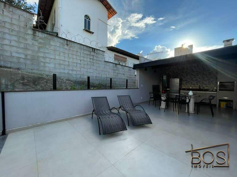 Casa, Santa Efigênia, 3 Quartos, 2 Vagas, 1 Suíte