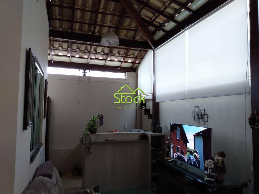 Casa, Jardim Imperial, 2 Quartos, 2 Vagas, 1 Suíte