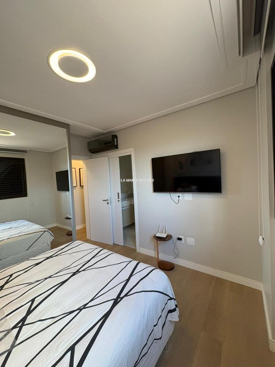 Apartamento, Centro, 4 Quartos, 4 Vagas, 3 Suítes