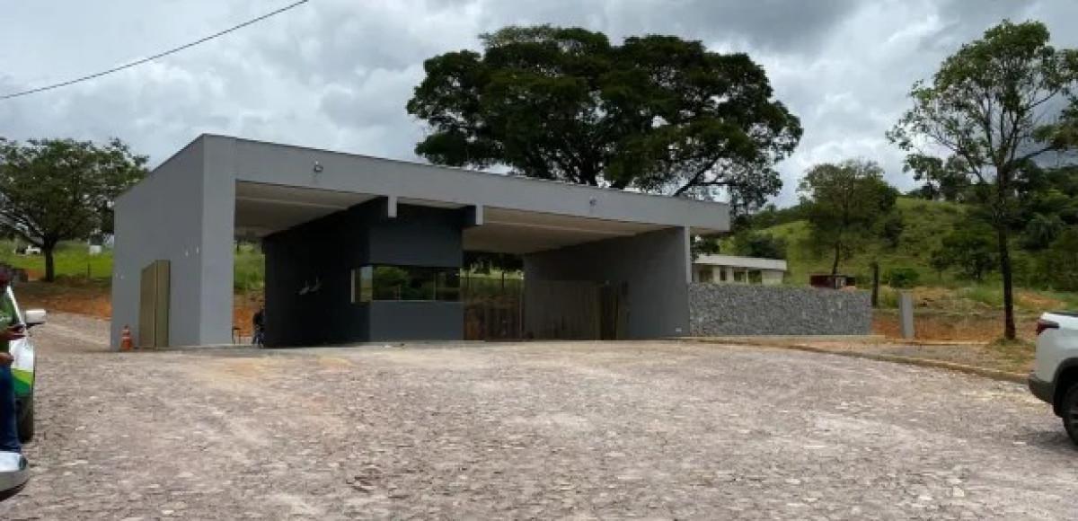 Lote, Jardim Universitário, 0 Quarto, 0 Vaga