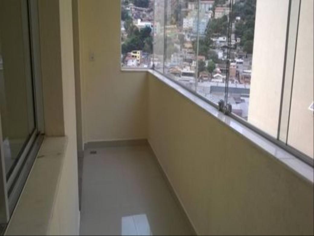 Cobertura, Estoril, 3 Quartos, 2 Vagas, 1 Suíte