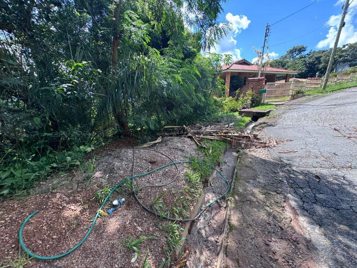 Lote, Retiro do Chalé, 0 Quarto, 0 Vaga