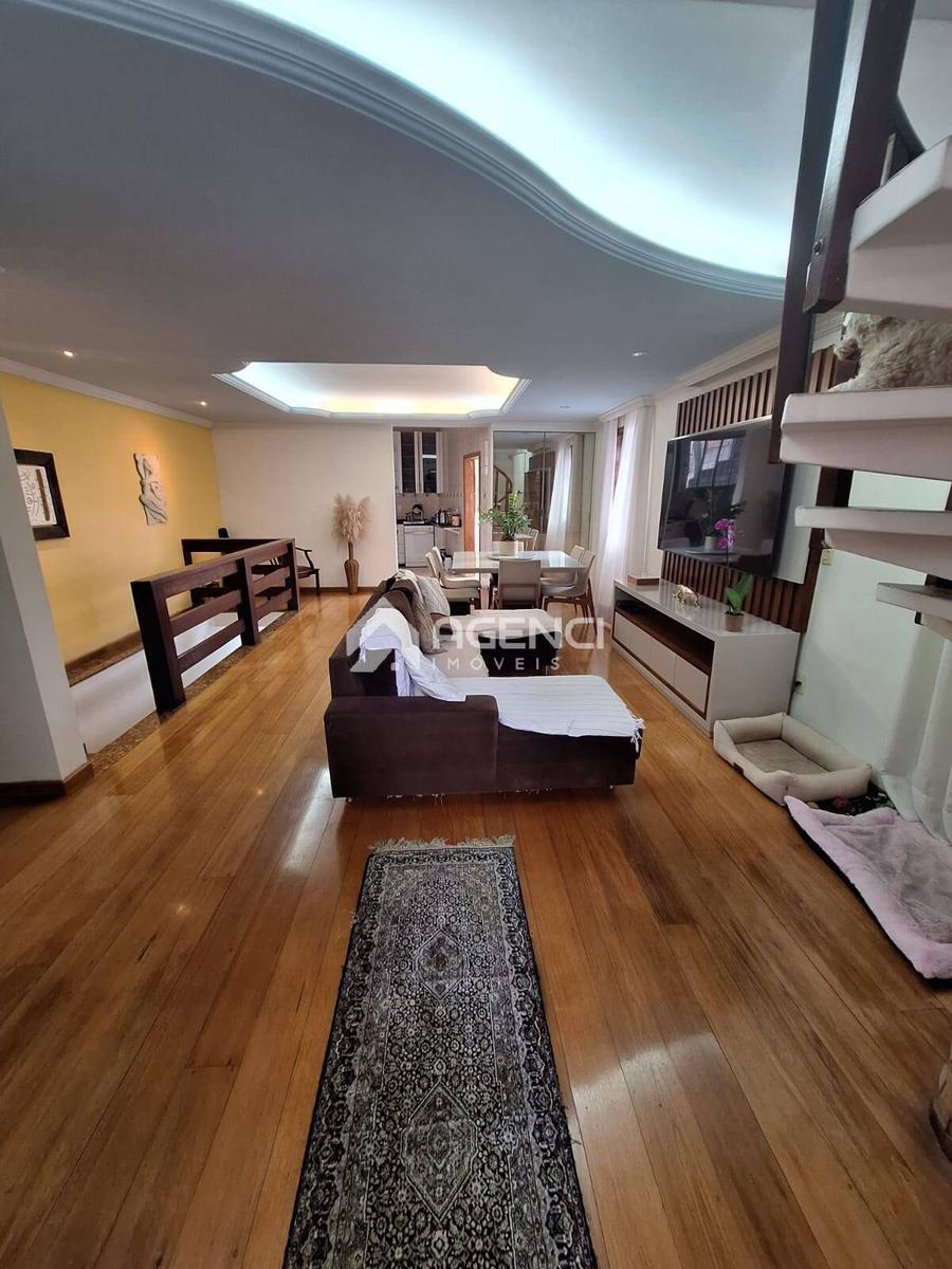 Casa, Ouro Preto, 5 Quartos, 0 Vaga, 1 Suíte