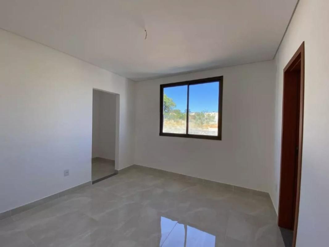 Casa, Trevo, 3 Quartos, 2 Vagas, 1 Suíte