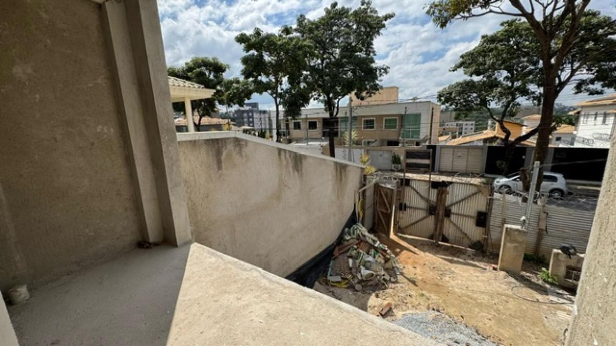 Casa, Cabral, 3 Quartos, 4 Vagas, 3 Suítes