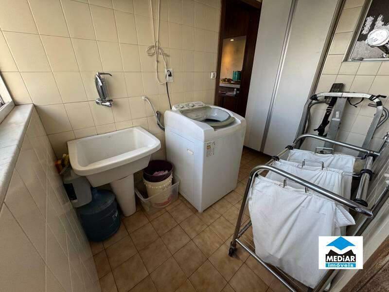 Apartamento, Sagrada Família, 3 Quartos, 1 Vaga, 1 Suíte