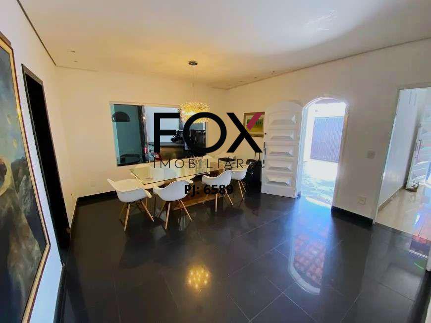 Casa, Planalto, 4 Quartos, 4 Vagas, 2 Suítes