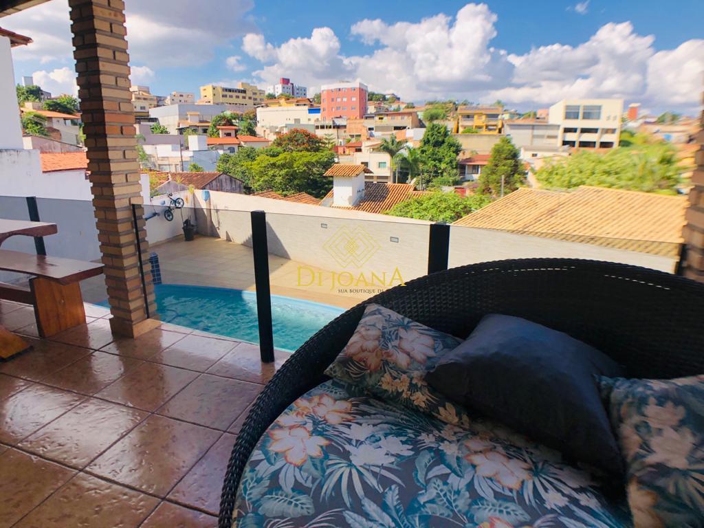 Casa, Jardim Casa Branca, 3 Quartos, 3 Vagas, 1 Suíte