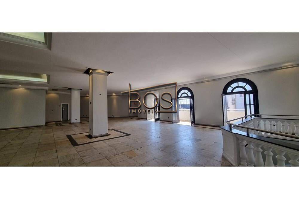 Casa, Estoril, 2 Quartos, 32 Vagas