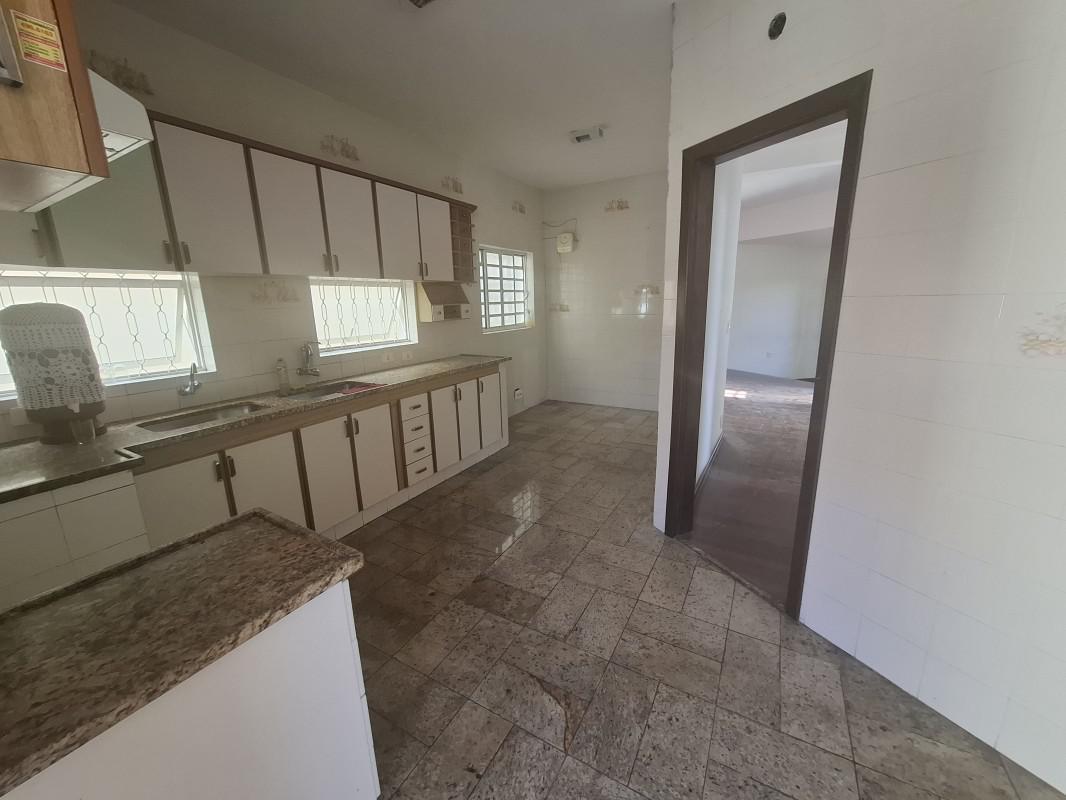 Casa, Vale das Orquídeas, 3 Quartos, 3 Vagas, 2 Suítes