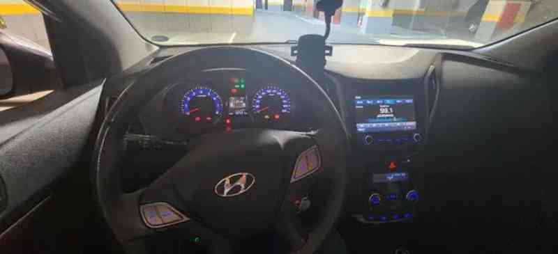 Hyundai Hb20x Premium 1.6 Flex 16v Aut.
