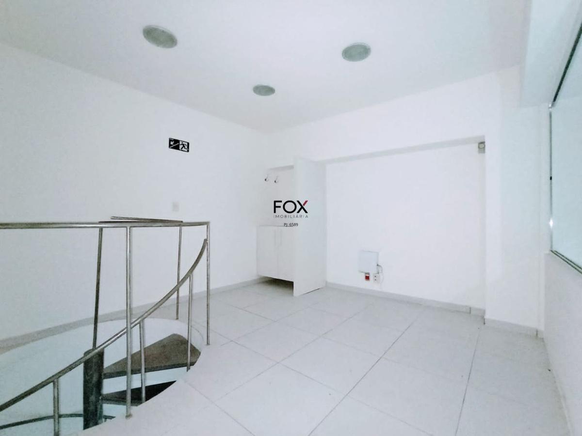 Andar, Belvedere, 0 Quarto, 0 Vaga