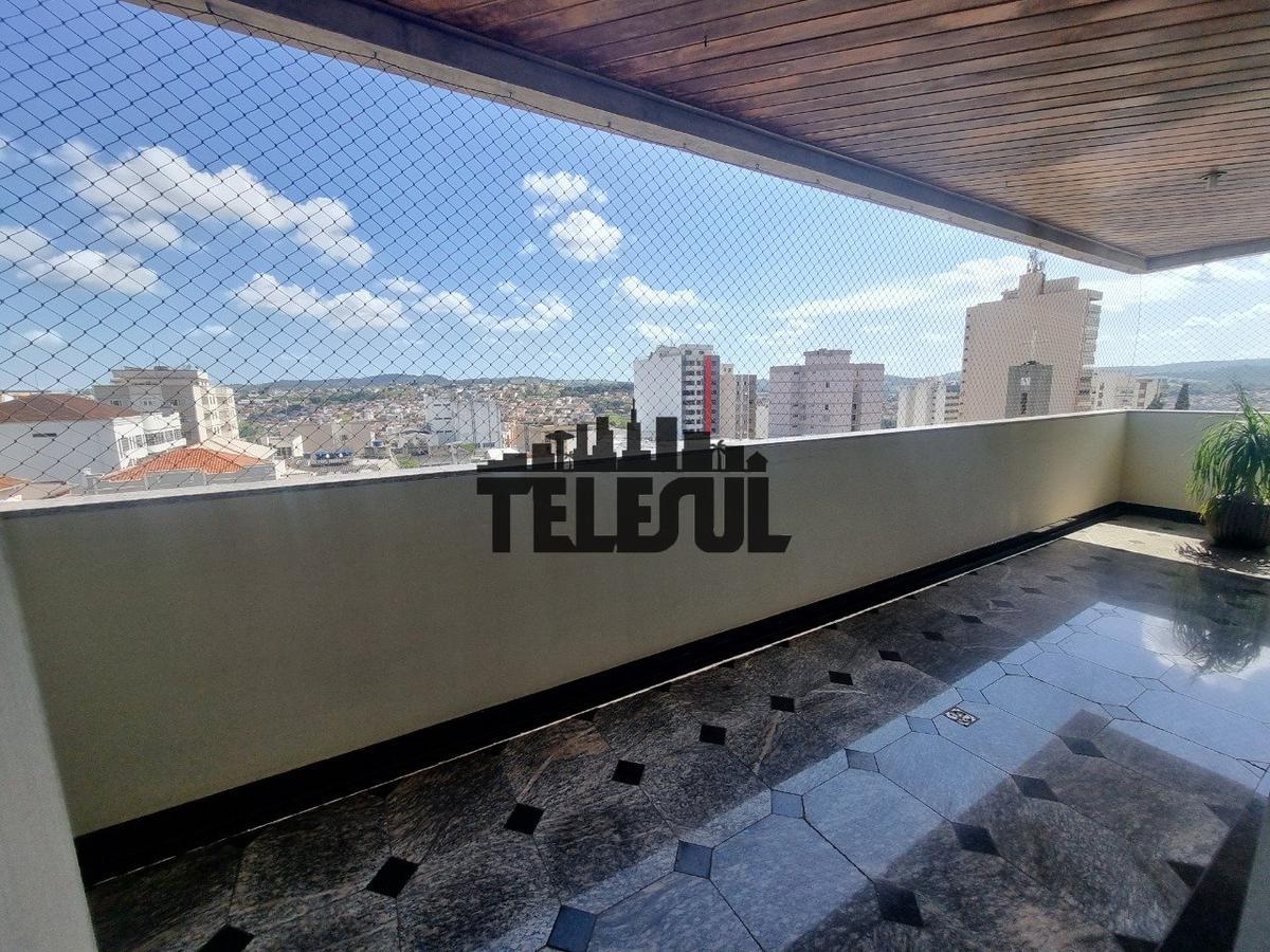 Apartamento, Centro, 4 Quartos, 2 Vagas, 2 Suítes