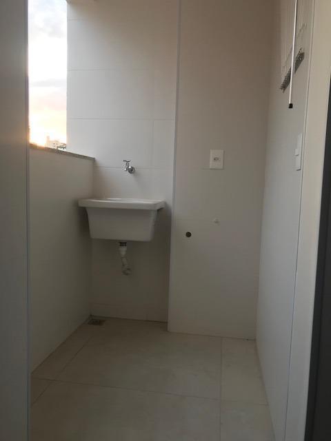 Apartamento, Floresta, 3 Quartos, 2 Vagas, 1 Suíte