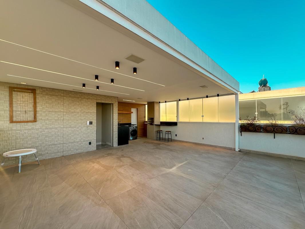 Cobertura, Planalto, 2 Quartos, 2 Vagas, 1 Suíte