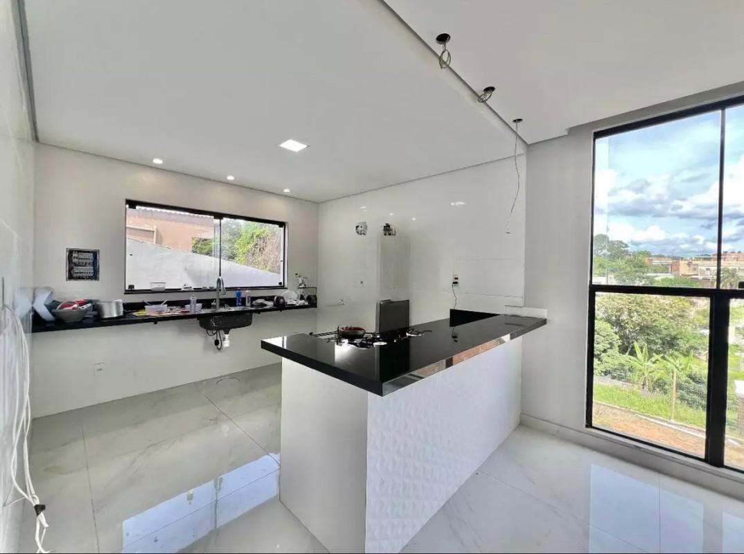 Casa, Colonial, 3 Quartos, 4 Vagas, 1 Suíte