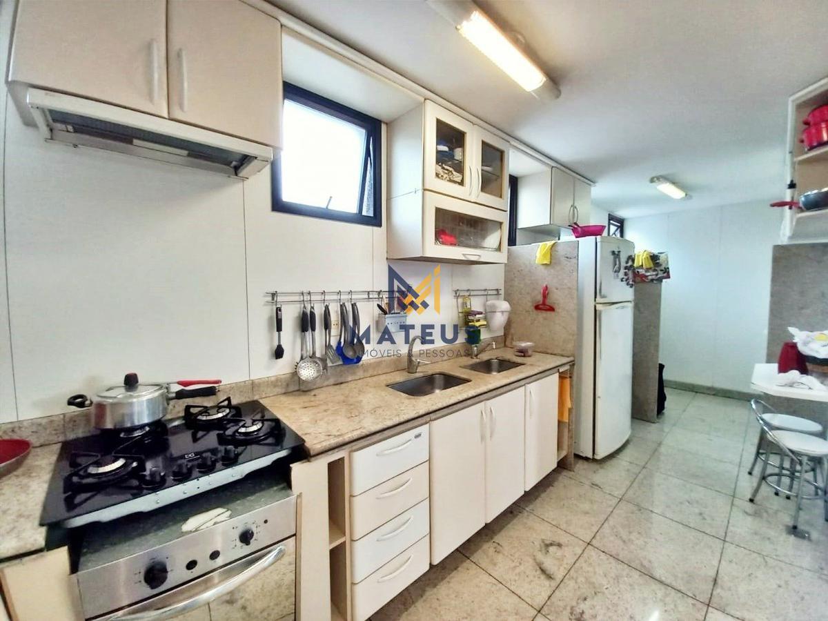 Casa, Caiçaras, 3 Quartos, 4 Vagas, 1 Suíte