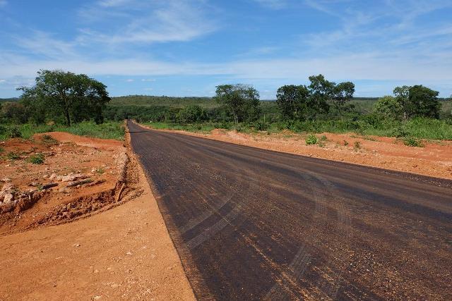 Lote, São Jose de Almeida, 0 Quarto, 0 Vaga