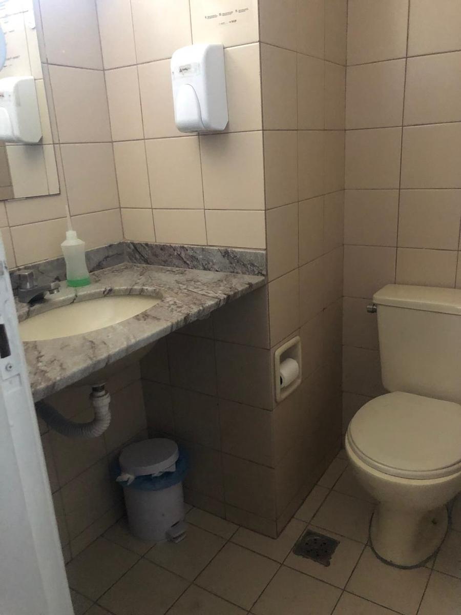 Sala, Santa Efigênia