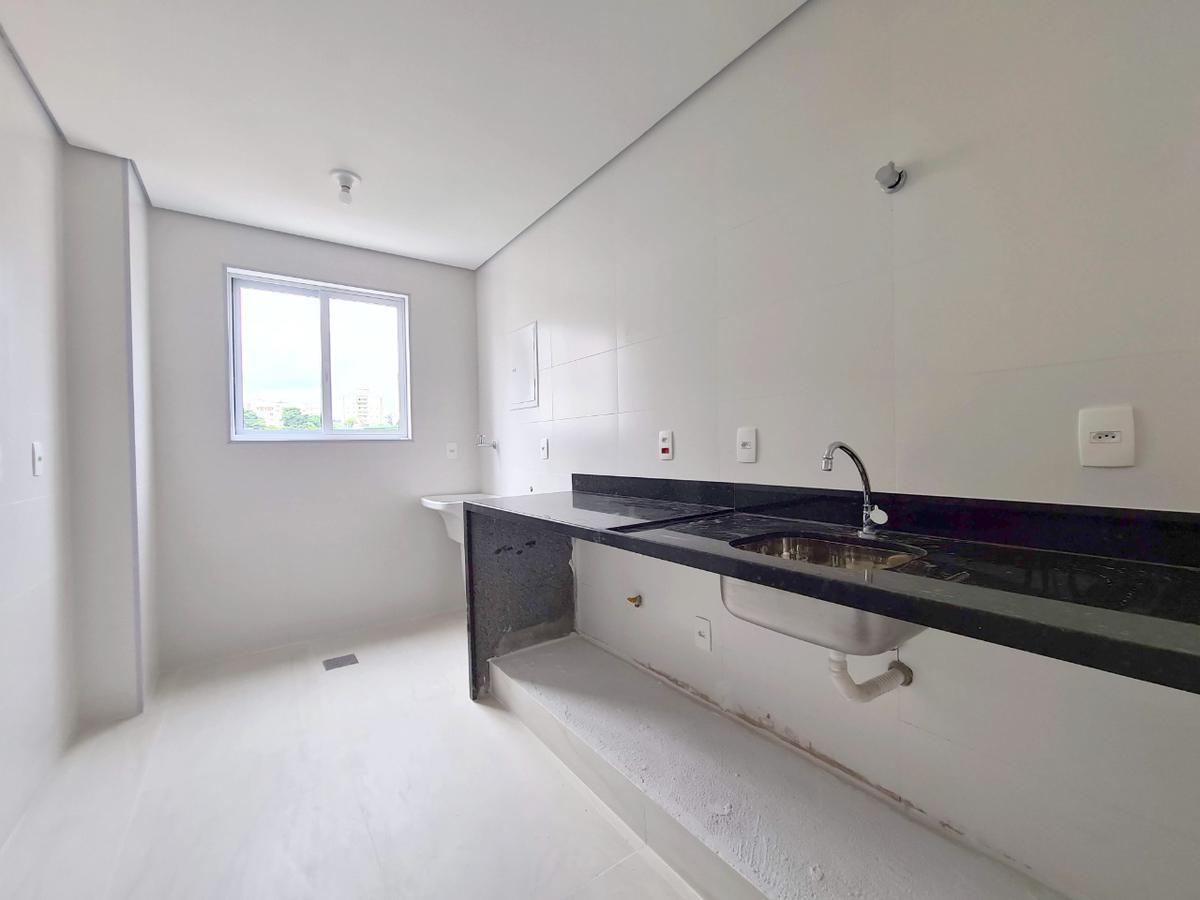 Apartamento, Sagrada Família, 3 Quartos, 2 Vagas, 1 Suíte