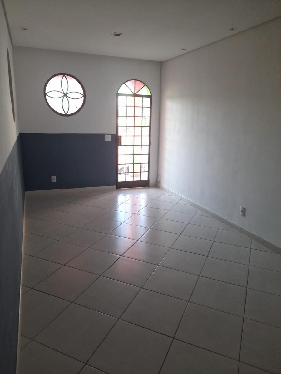 Casa, Floramar, 3 Quartos, 2 Vagas, 1 Suíte