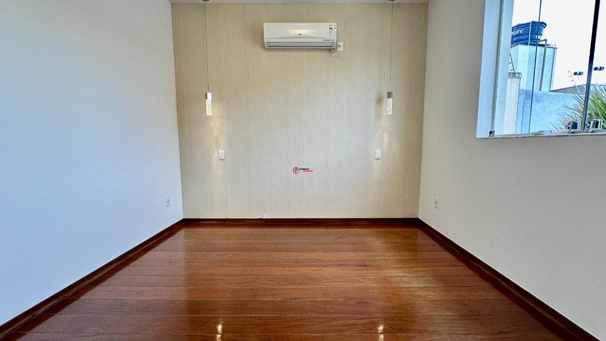 Casa, Itapoã, 3 Quartos, 4 Vagas, 1 Suíte