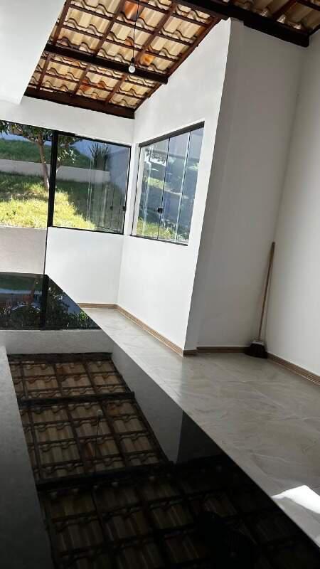 Casa, Céu Azul, 2 Quartos, 0 Vaga