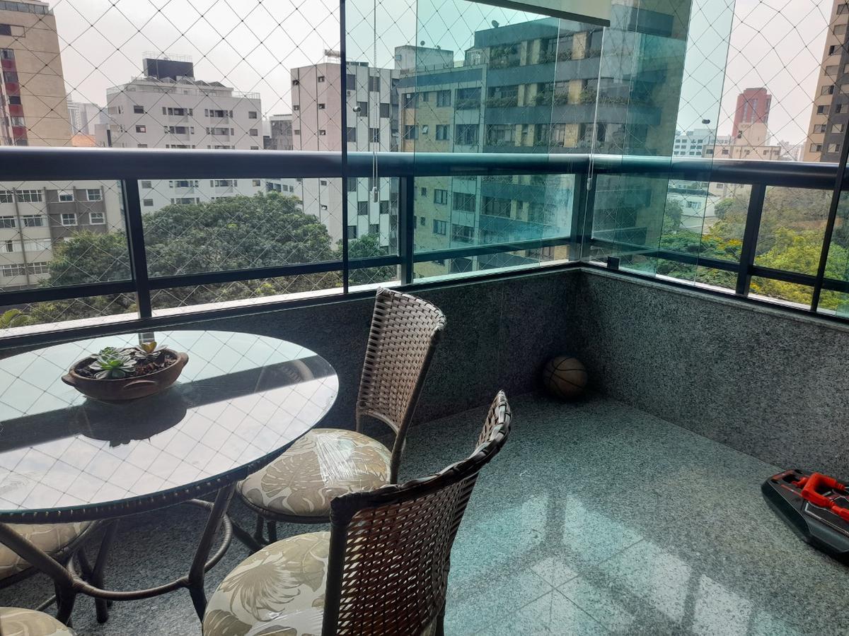 Apartamento, Funcionários, 4 Quartos, 3 Vagas, 2 Suítes
