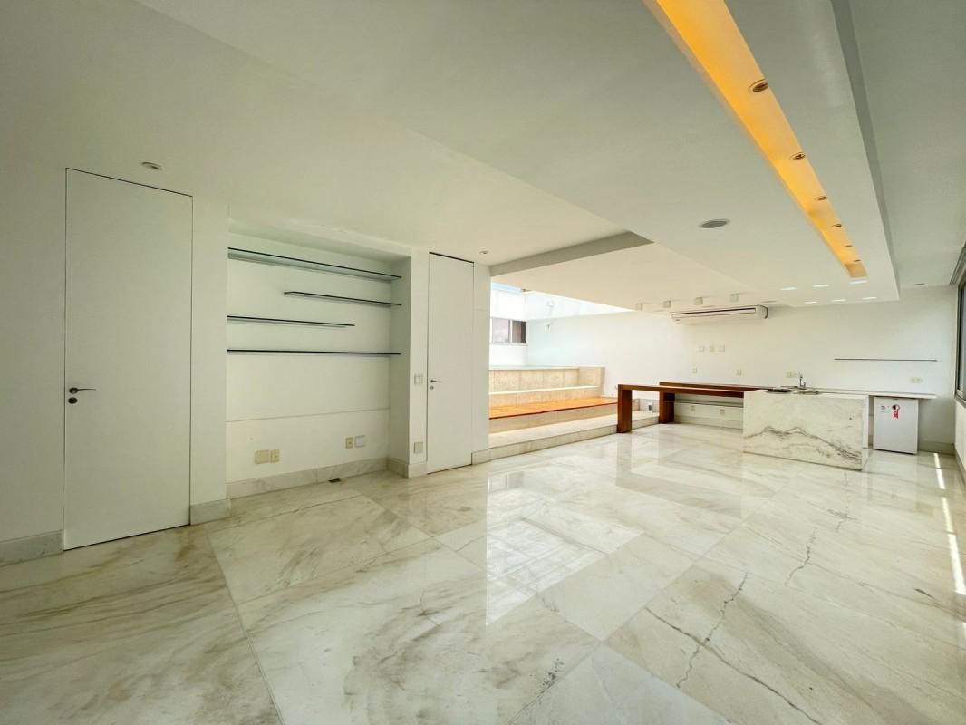 Cobertura, Savassi, 4 Quartos, 3 Vagas, 3 Suítes