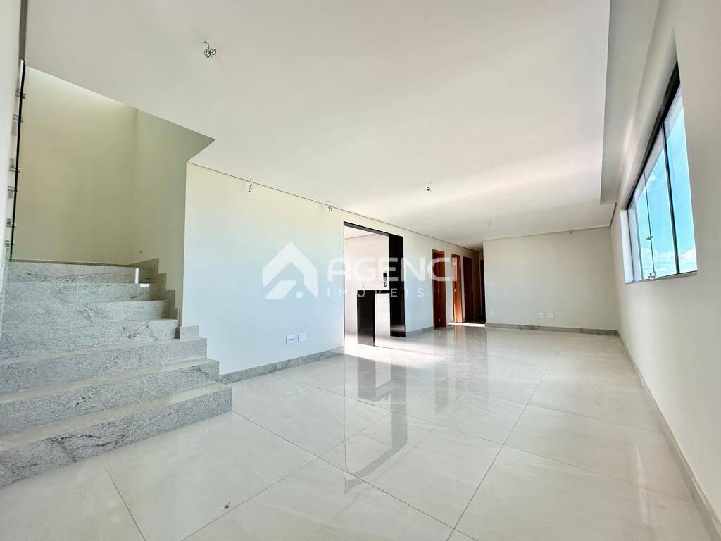 Cobertura, Serrano, 4 Quartos, 0 Vaga, 1 Suíte