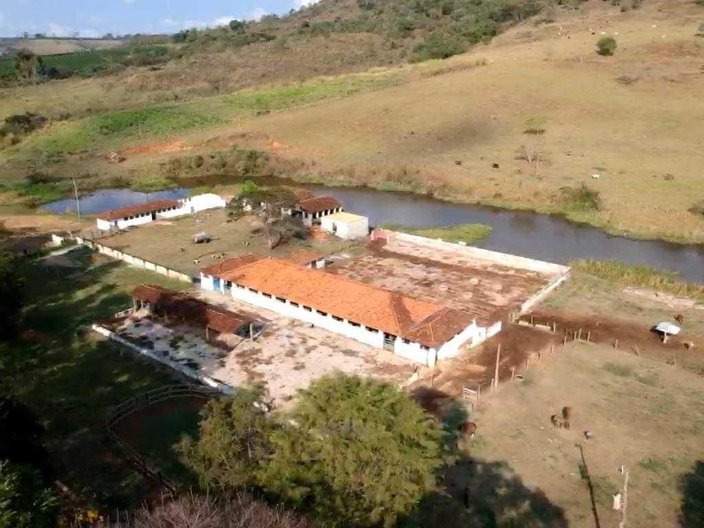 Fazenda, Zona Rural, 4 Quartos, 0 Vaga