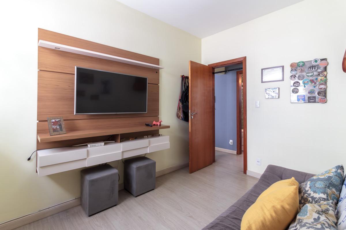 Apartamento, Sagrada Família, 2 Quartos, 1 Vaga