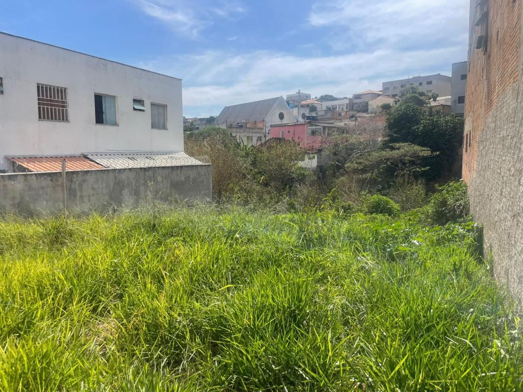 Lote, Novo Barreirinho, 0 Quarto, 0 Vaga