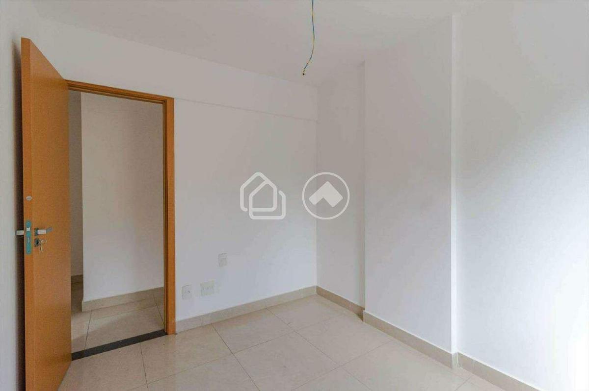 Apartamento, Serrano, 3 Quartos, 2 Vagas, 1 Suíte