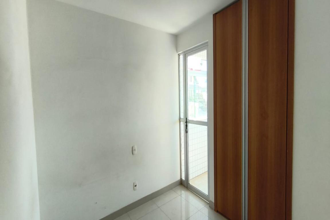 Apartamento, Sagrada Família, 3 Quartos, 2 Vagas, 1 Suíte