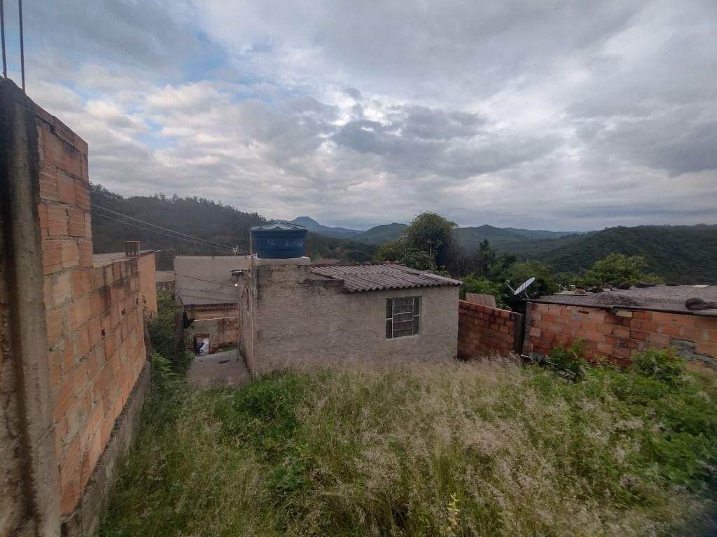 Casa, Mangabeiras, 2 Quartos, 0 Vaga