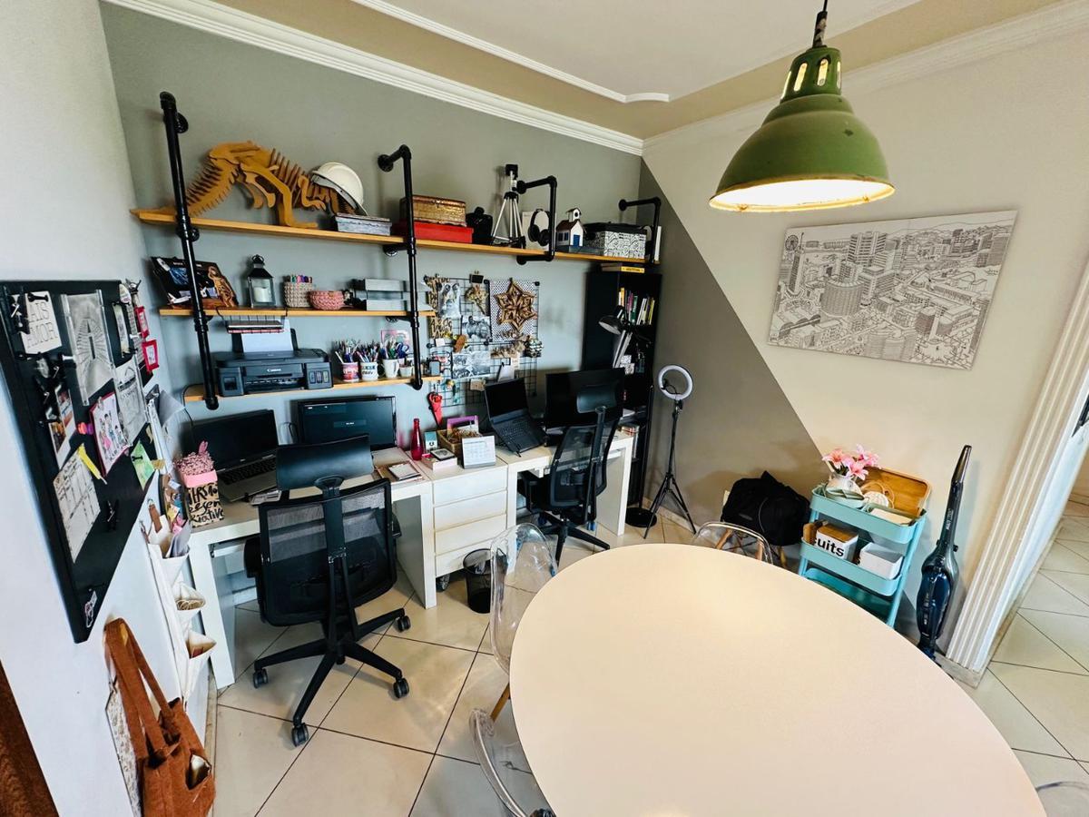 Casa, Trevo, 3 Quartos, 4 Vagas, 1 Suíte