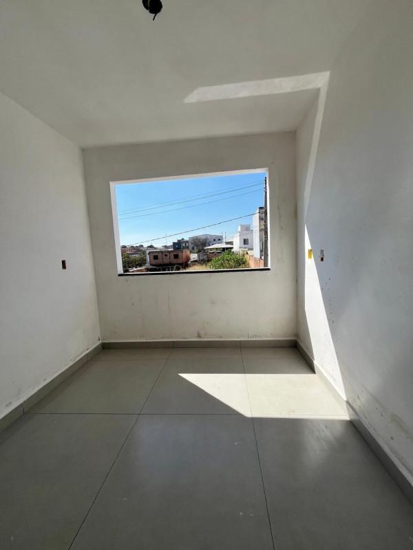 Casa, Monte Verde, 2 Quartos, 1 Vaga, 1 Suíte