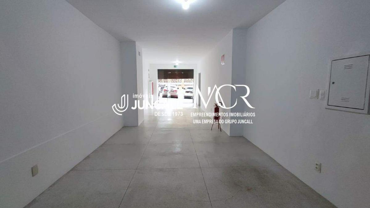 Loja, Funcionários