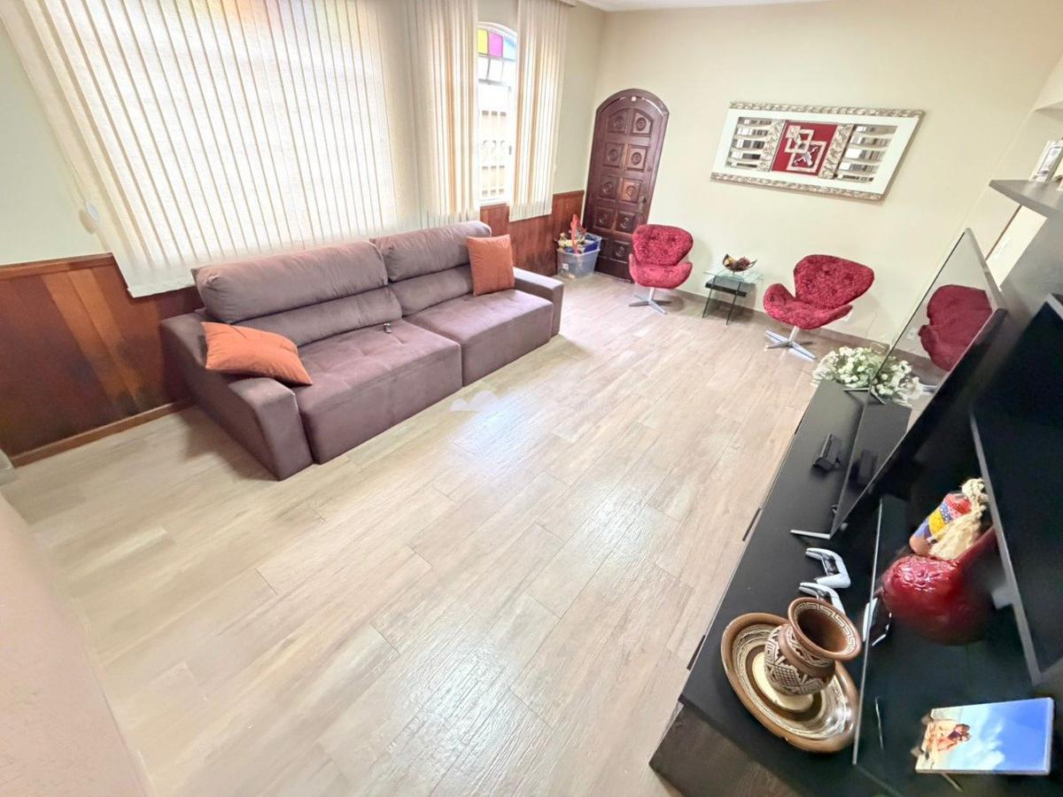 Casa, São João Batista (venda Nova), 7 Quartos, 3 Vagas, 4 Suítes