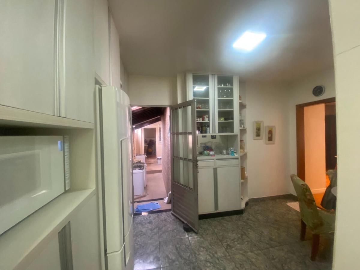 Casa, Jardim Leblon, 3 Quartos, 8 Vagas, 1 Suíte