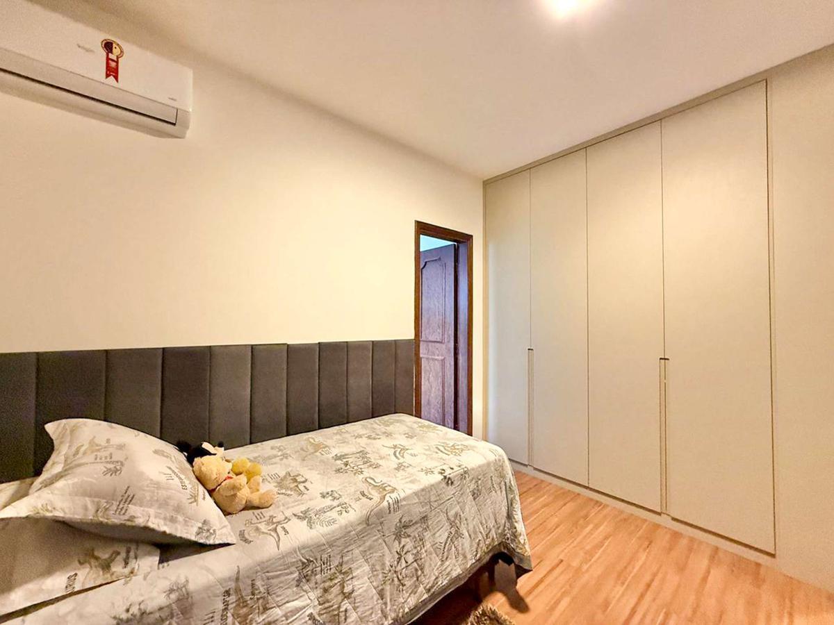 Casa, Alto Barroca, 5 Quartos, 2 Vagas, 2 Suítes