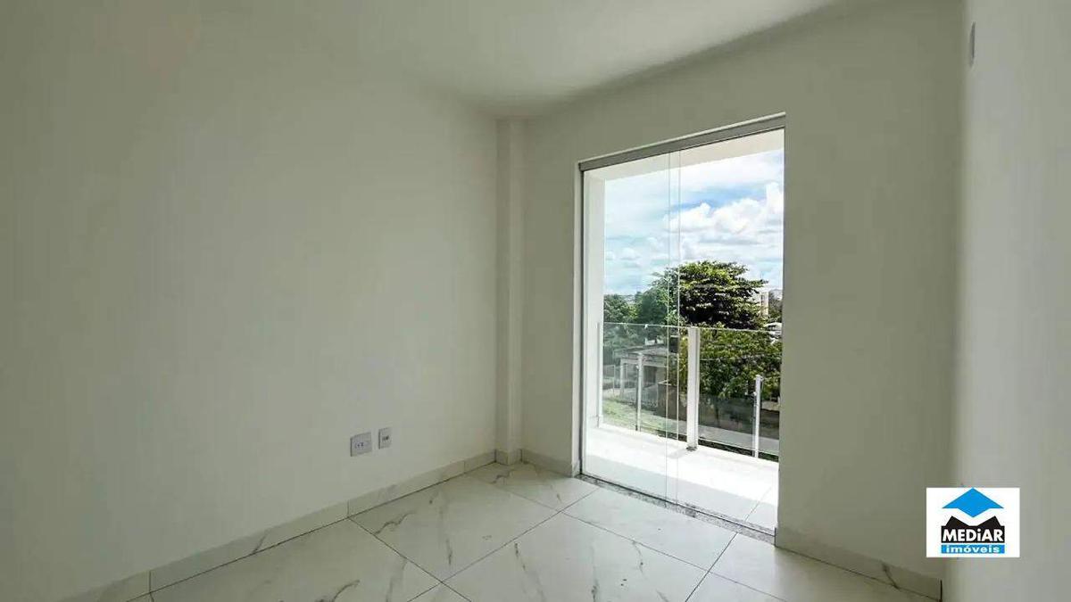 Casa, Santa Branca, 2 Quartos, 2 Vagas, 2 Suítes