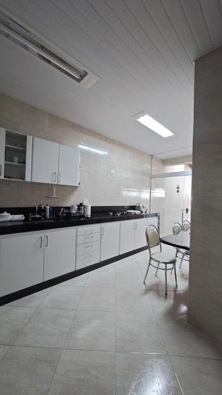 Casa, Barreiro, 3 Quartos, 4 Vagas, 1 Suíte