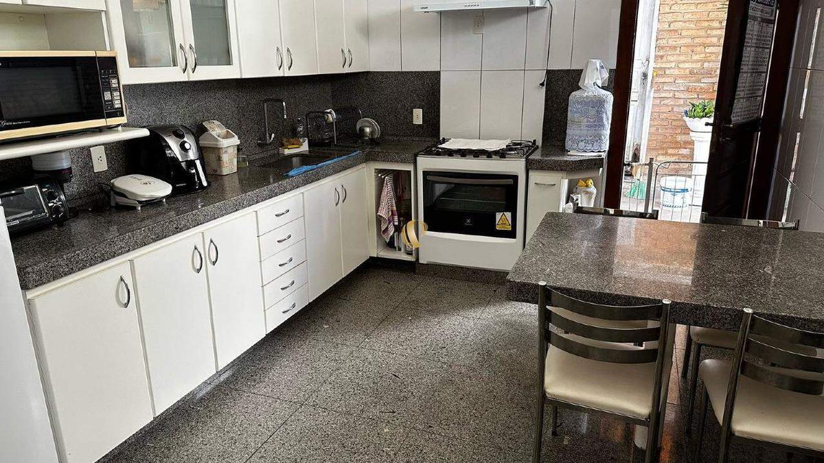 Casa, Jardim Cambuí, 4 Quartos, 4 Vagas, 2 Suítes