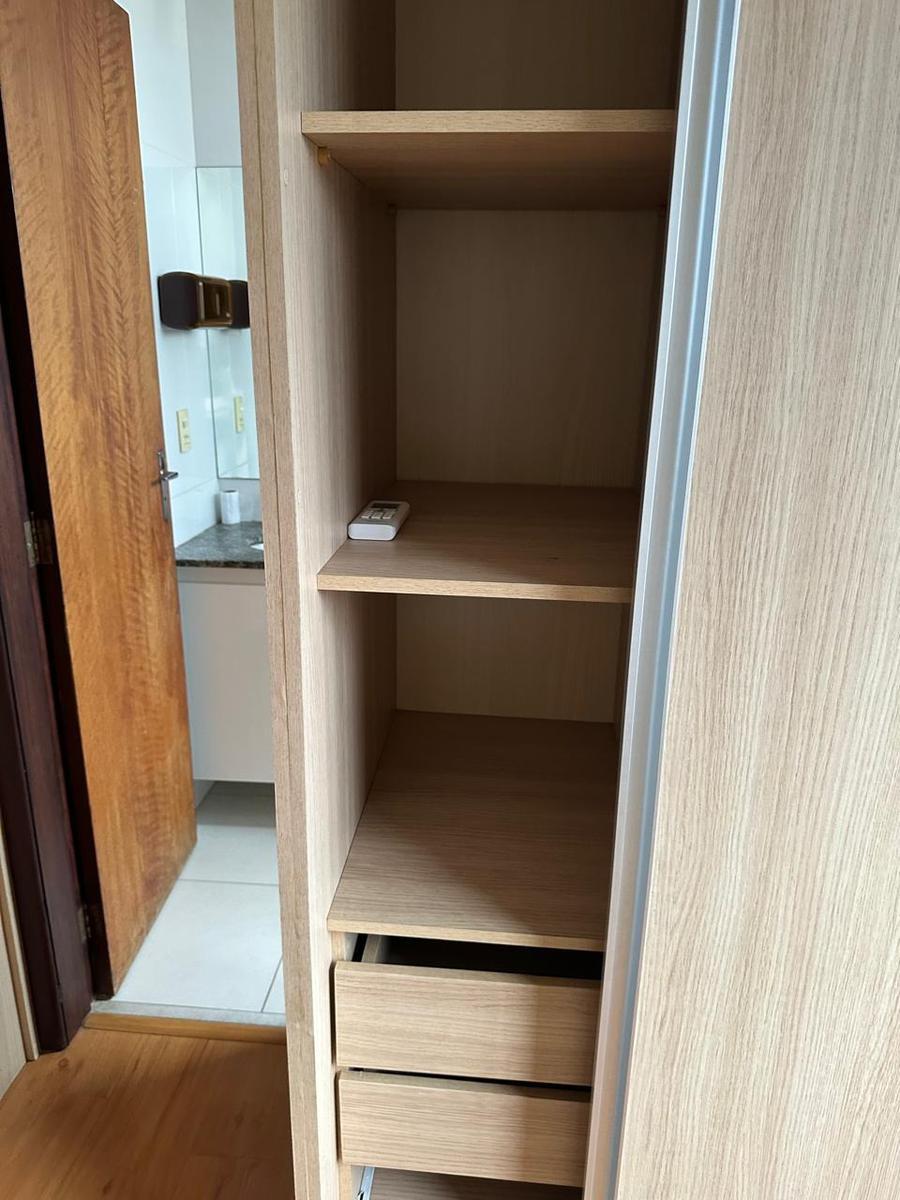 Apartamento, Sagrada Família, 2 Quartos, 1 Vaga, 1 Suíte