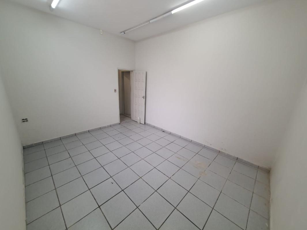 Casa Comercial, Nova Suíssa, 6 Quartos, 4 Vagas
