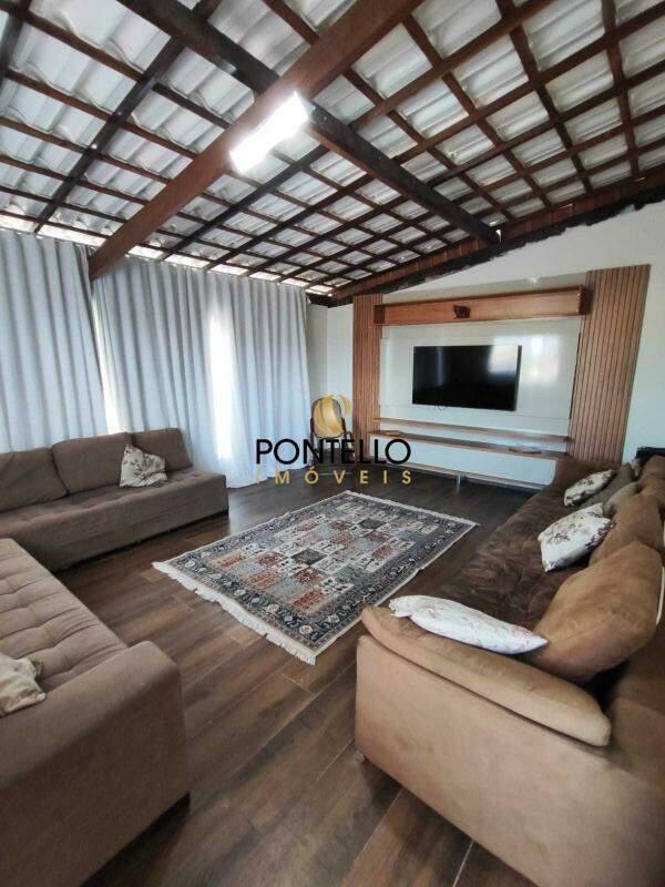 Casa, Planalto, 7 Quartos, 5 Vagas, 3 Suítes