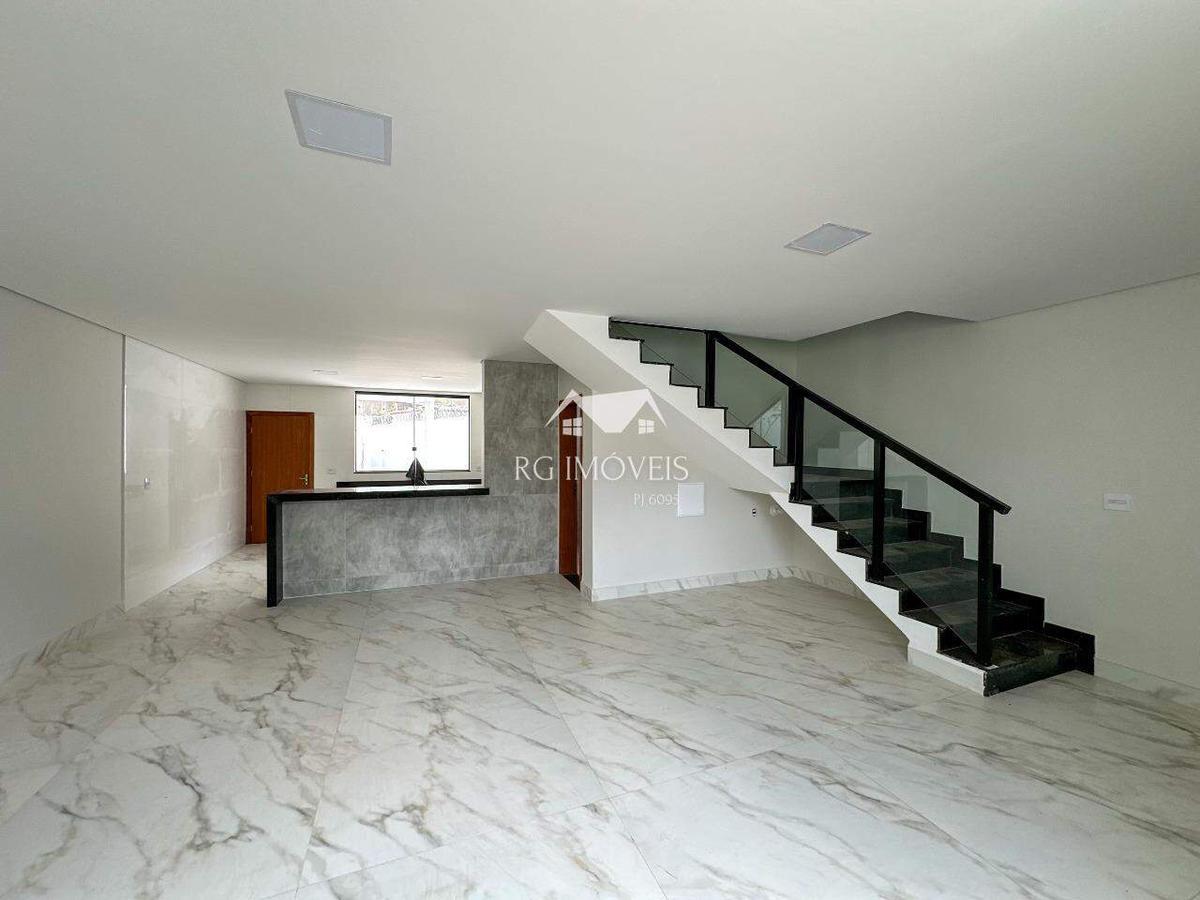 Casa, Santa Helena, 3 Quartos, 5 Vagas, 1 Suíte